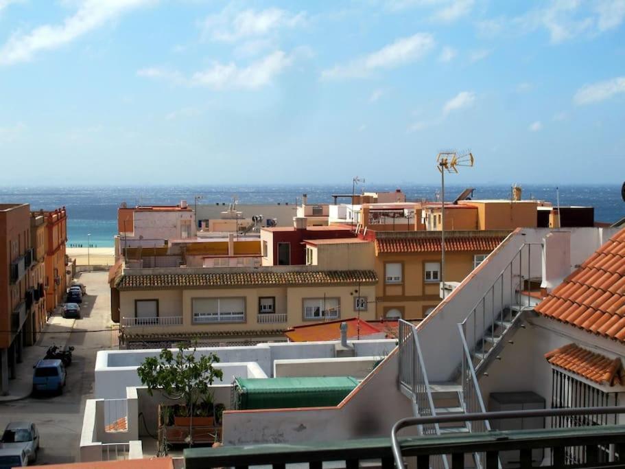Appartamento Sea Views / Fabulous Attic / Fast Fibre Optic Tarifa Esterno foto